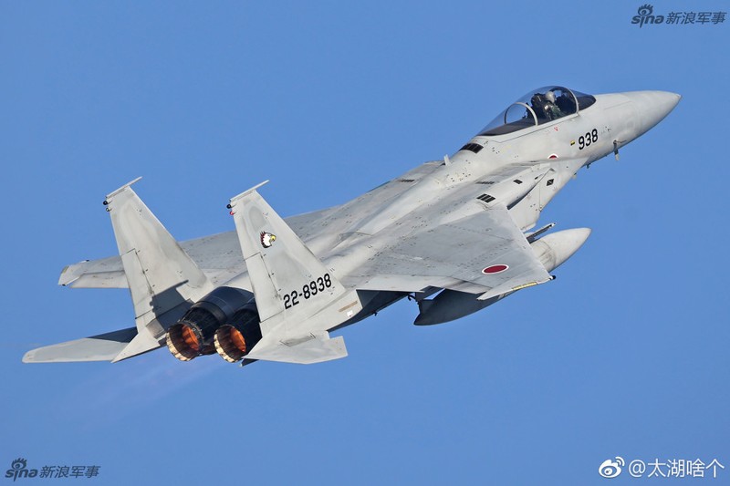 Loat anh an tuong chien dau co F-15J cua Nhat Ban