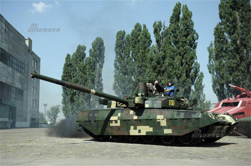 Tham day chuyen san xuat xe tang T-84 Ukraine-Hinh-9