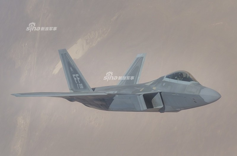 Ly do khien My tin F-22 khong the bi Nga phat hien