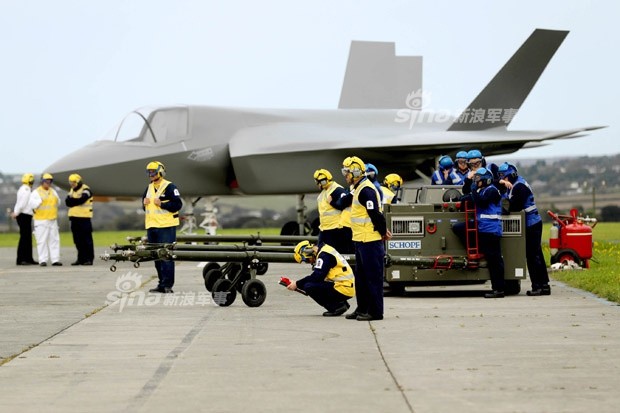 Ky cong: Anh dung mo hinh tiem kich F-35B huan luyen-Hinh-4