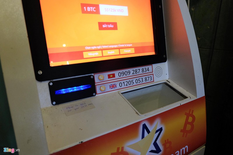 Can canh may ATM Bitcoin trong tiem an o Sai Gon-Hinh-5