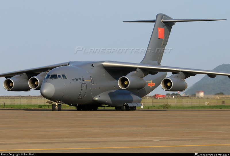 Lo dien van tai co Trung Quoc soan ngoi &quot;ngua tho&quot; IL-76-Hinh-2