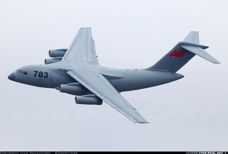 Lo dien van tai co Trung Quoc soan ngoi &quot;ngua tho&quot; IL-76-Hinh-3