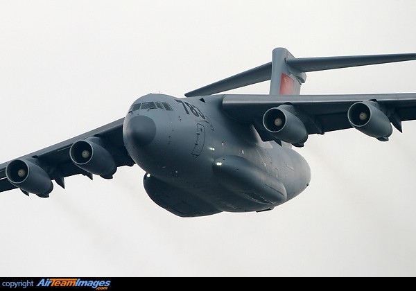 Lo dien van tai co Trung Quoc soan ngoi &quot;ngua tho&quot; IL-76-Hinh-4