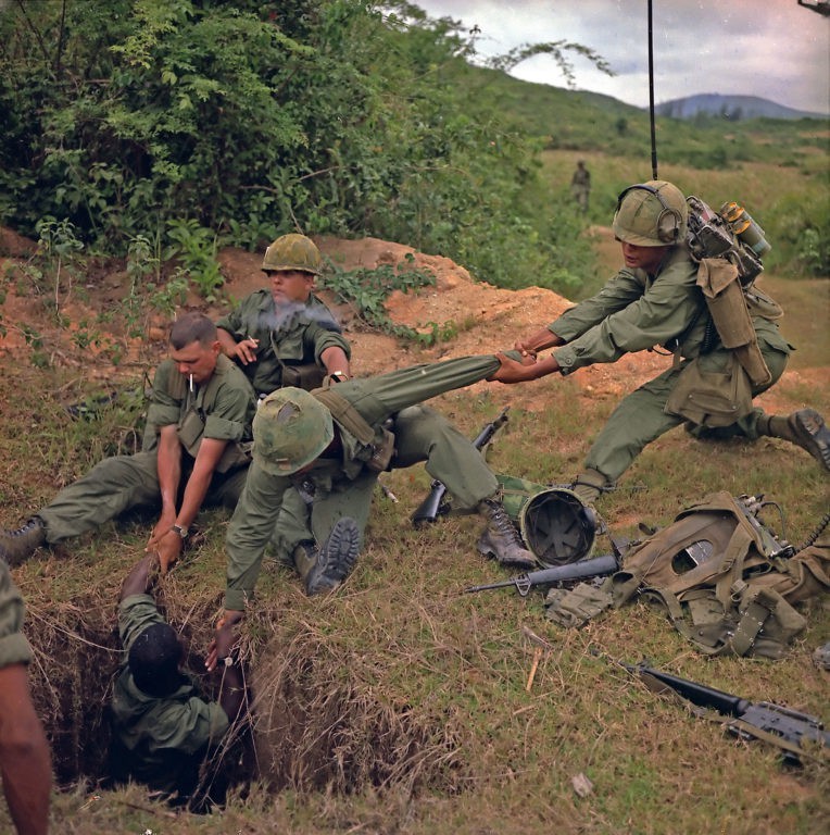 AK-47 khong phai la vu khi linh My so nhat trong CTVN-Hinh-8