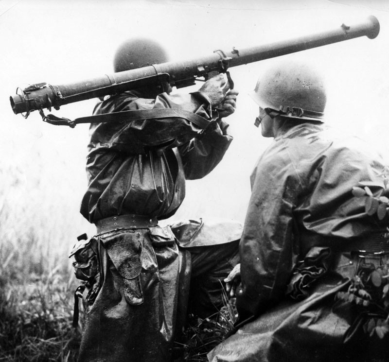 Bazooka My trong CTTG 2, “cha de” cua khau Bazooka Viet Nam-Hinh-7