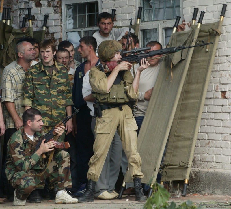 Tham kich vu khung bo Beslan sau 13 nam nhin lai-Hinh-5