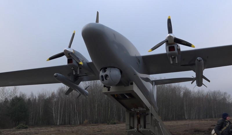 Phap “dua doi” cac anh lon, muon trang bi UAV tan cong-Hinh-3
