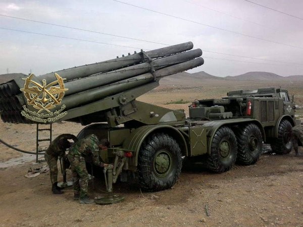 Quan doi Syria mang BM-27 Uranga ra ban IS o Deir Ezzor-Hinh-10