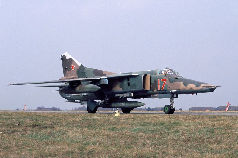 Cuong kich MiG-27: Dua con bi ruong bo cua Mikoyan-Hinh-5
