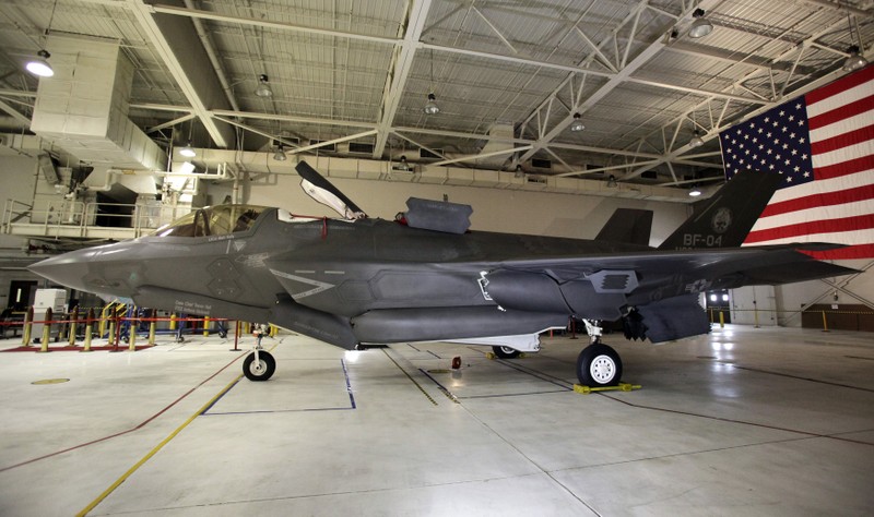 Qua met moi, Lau Nam Goc cho F-35 ve &quot;huu non&quot;-Hinh-5