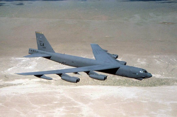 Khiep bom nguyen tu ma B-52 san sang nem bat cu luc nao-Hinh-2