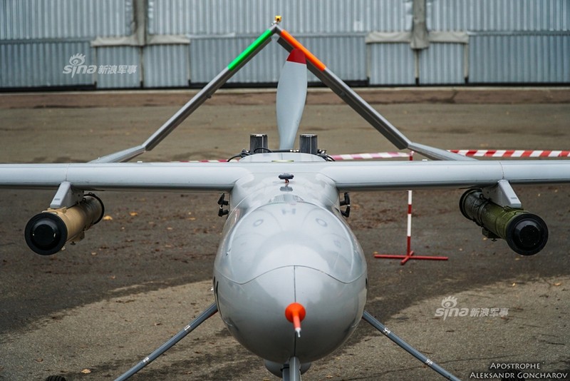 Theo sat got Nga: Ukraine cho ra mat UAV da nhiem-Hinh-5