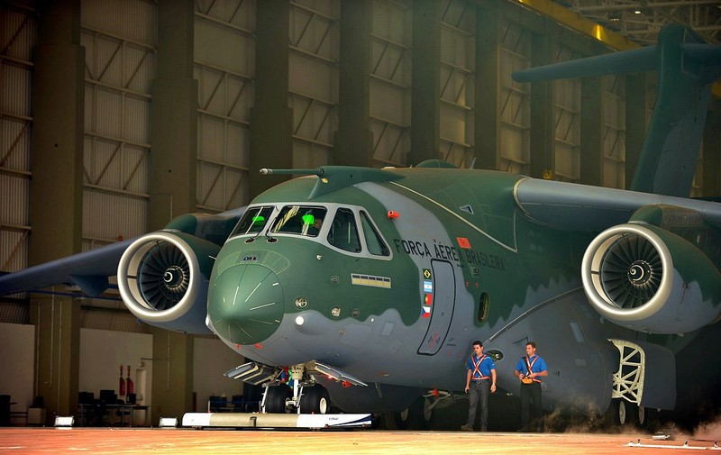 Van tai co KC-390 Brazil chua kip bay da “gay canh“-Hinh-5