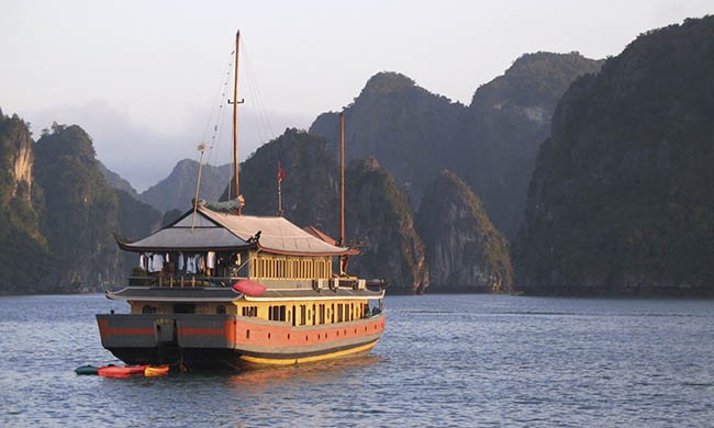 Ha Long dan dau top nhung vung vinh dep nhat the gioi