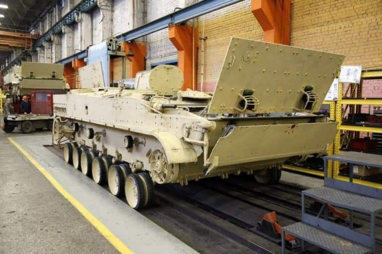 Them thuong dan xe thiet giap BMP-3 Nga san xuat cho Iraq