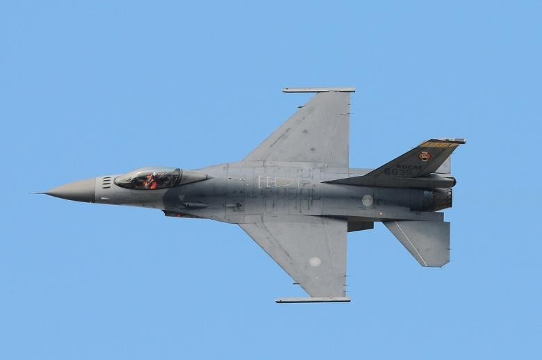 Tung bien the nang cap F-16V, Dai Loan coi thuong Su-35 Trung Quoc-Hinh-8