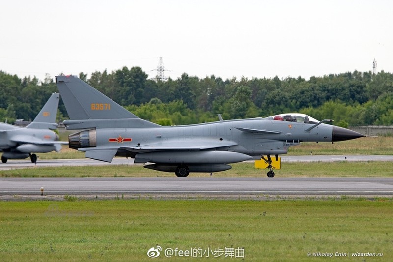 Mang duoc sieu ten lua, J-10 Trung Quoc khong con so F-16?-Hinh-6