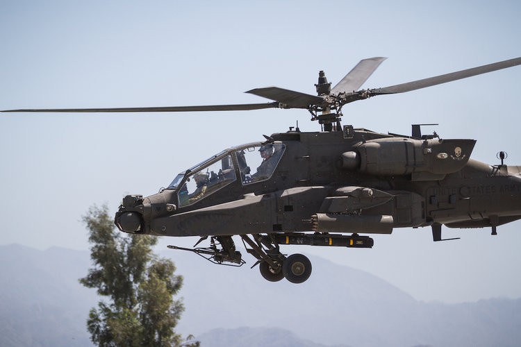 Do suc truc thang AH-64 va Ka-52: 