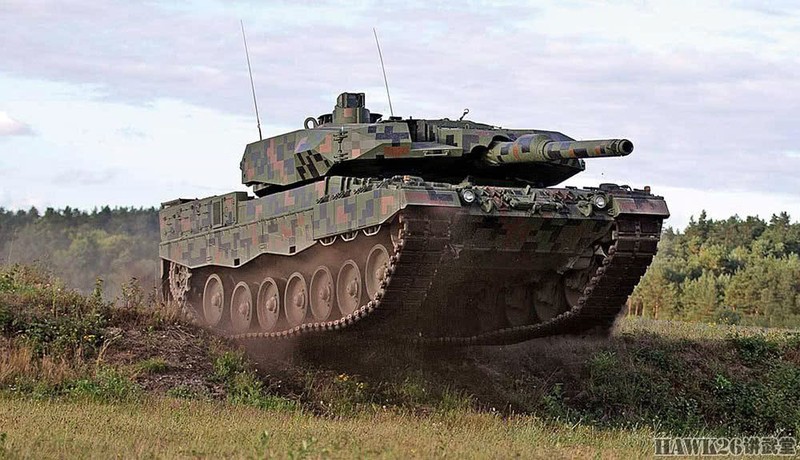 Ba Lan dua vao bien che xe tang Leopard 2PL dau tien-Hinh-4