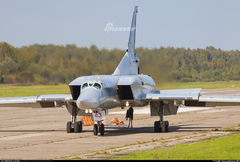 May bay nem bom Nga vua roi tung la noi khiep so cho NATO-Hinh-7