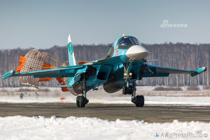 Sukhoi Su-34 mang bom gi trong ngay huan luyen dau nam?-Hinh-7