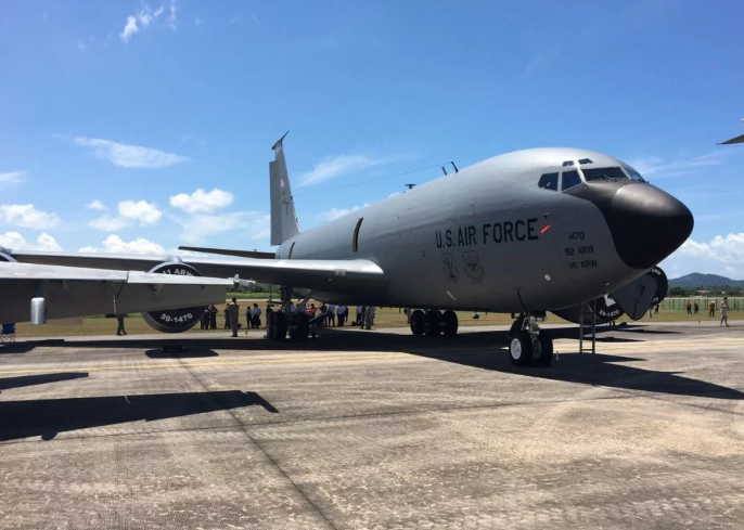 B-52 My bay qua bien Dong de toi Malaysia du LIMA 2019-Hinh-5