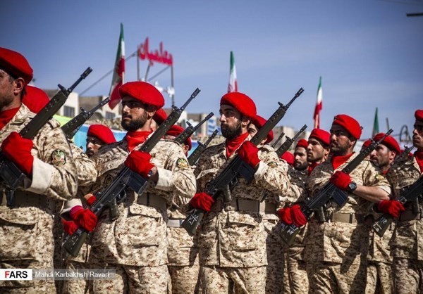 Iran duyet binh quy mo ky niem 40 nam Cach mang Hoi giao-Hinh-11