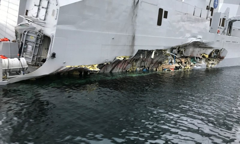 Chet ngat voi so tien Na Uy dinh bo ra sua tau KNM Helge Ingstad-Hinh-5