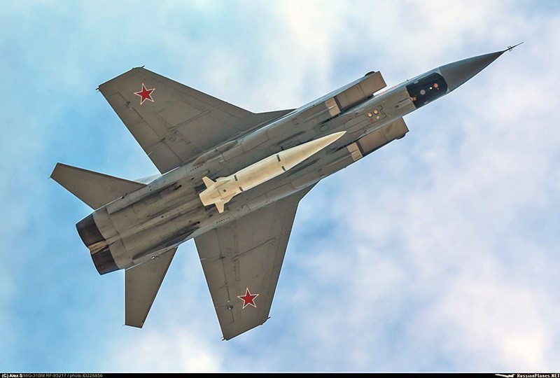 Tong thong Putin duoc tiem kich Su-57 ho tong di tham MiG-31-Hinh-7