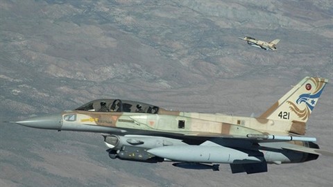 S-300 Syria van im lang khi tiem kich Israel trut bao lua