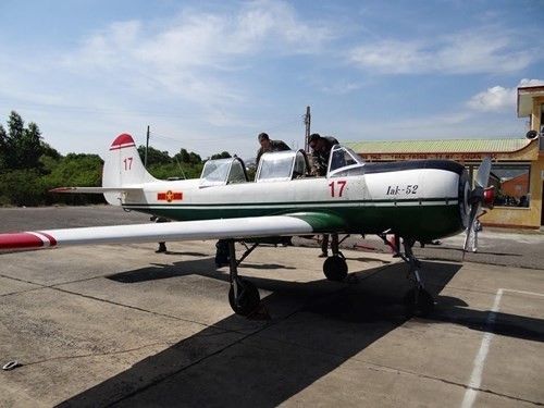 Yak-52: “Lop hoc tren may” cua khong quan Viet Nam-Hinh-4