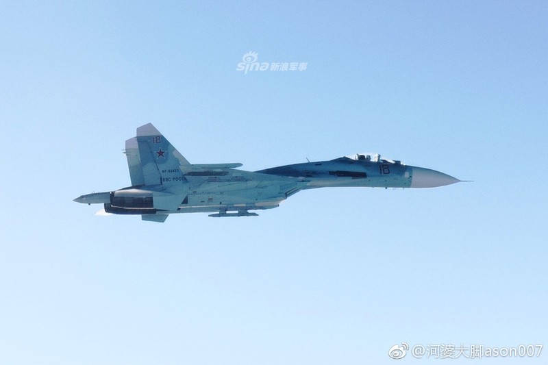 Can canh Su-27 Nga bi tiem kich Anh ap tai o bien gioi Estonia-Hinh-6