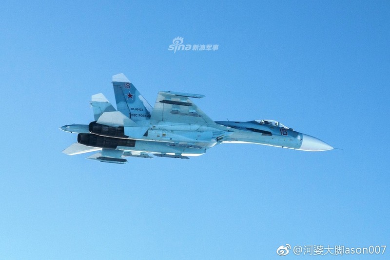 Can canh Su-27 Nga bi tiem kich Anh ap tai o bien gioi Estonia-Hinh-7