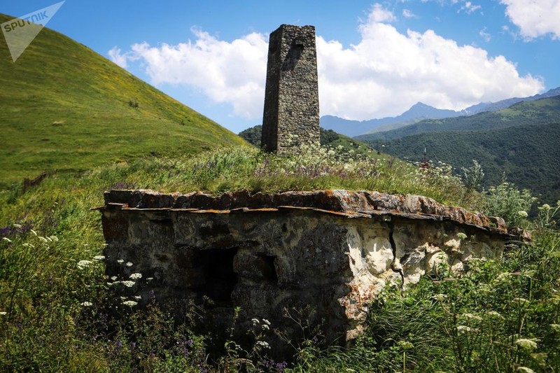 Lanh nguoi kham pha “thanh pho chet” o Cong hoa Bac Ossetia-Hinh-8