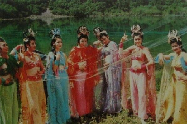 'Tay du ky 1986' lua khan gia o tap phim ve 7 nhen tinh nhu the nao?-Hinh-2