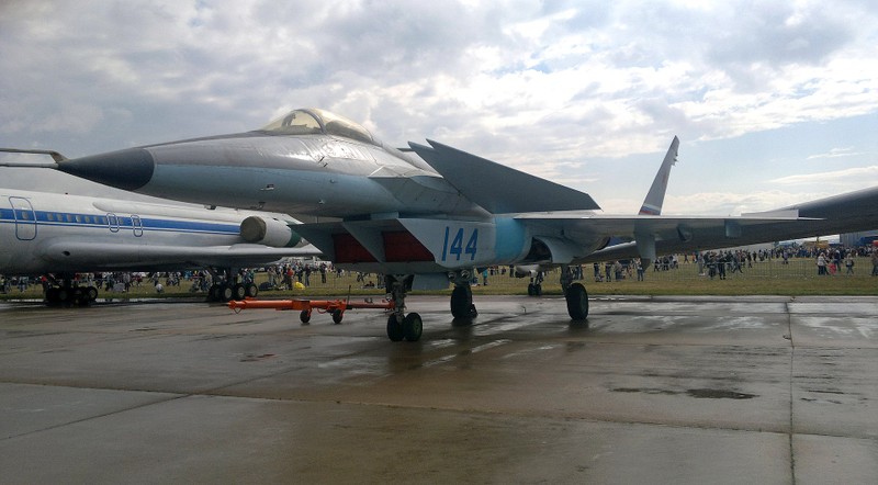 Thich thu truoc doi hinh Su-57 cung 2 sieu co bi an tai MAKS 2019-Hinh-8