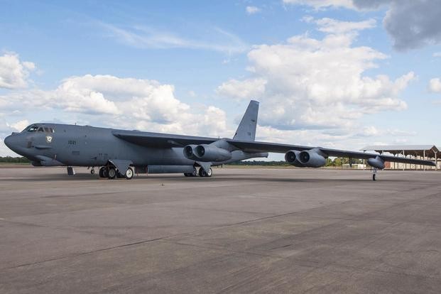 B-52 thoi chien tranh Viet Nam lien tuc duoc nang cap-Hinh-4