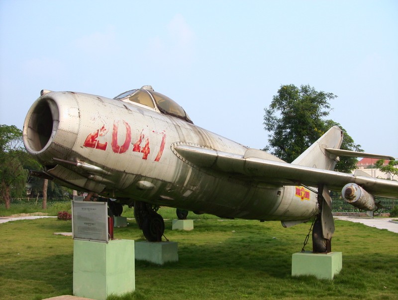 Chien cong huyen thoai cung may bay MiG17 cua anh hung Nguyen Van Bay-Hinh-5