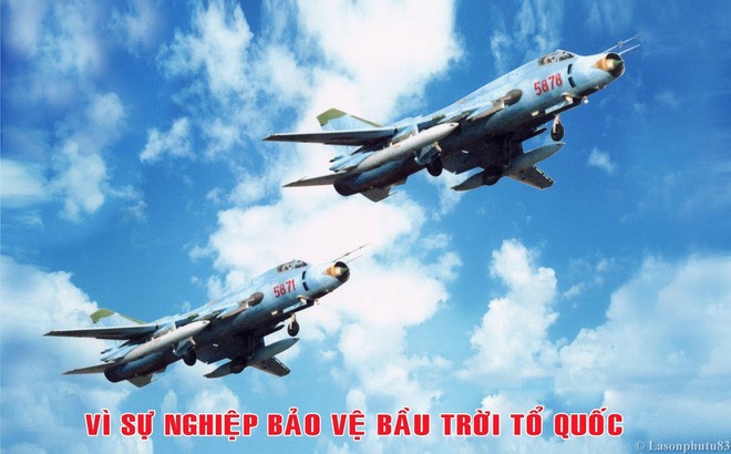 Anh hiem: Su-22M4 Viet Nam tuan tra phong khong voi ten lua R-60 AA-8 Aphid-Hinh-2
