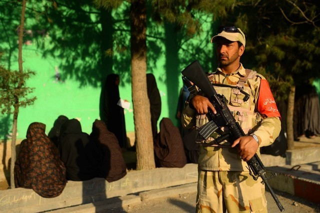 No lon gan diem bo phieu o thanh pho Kandahar, Afghanistan