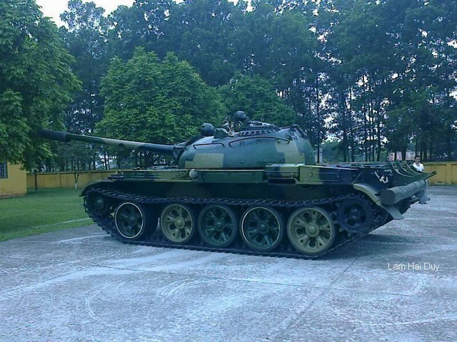 Viet Nam khong nang cap xe tang T-54/55 theo cach nay vi qua... dat