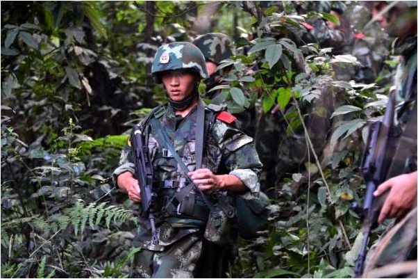 Chan sung bullpup, Trung Quoc 