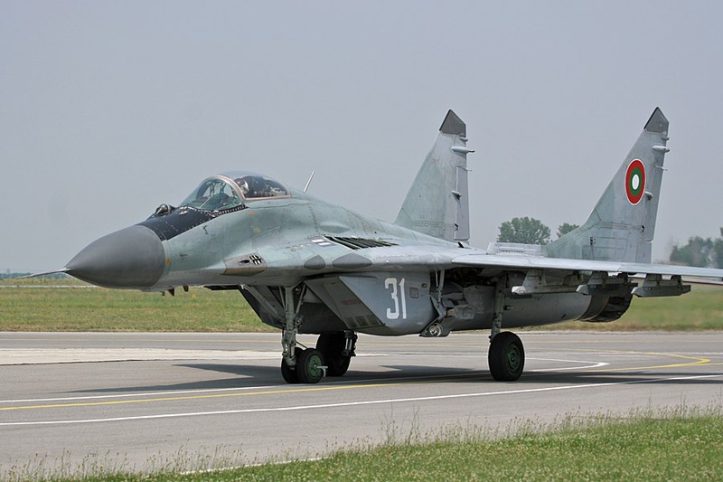 Khong quan My mang F-16 sang Bulgaria hoc cach ha MiG-29 Lien Xo-Hinh-6