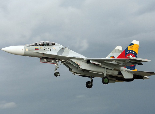 Nguyen nhan Su-30MK2 no khien Chuan tuong Venezuela thiet mang