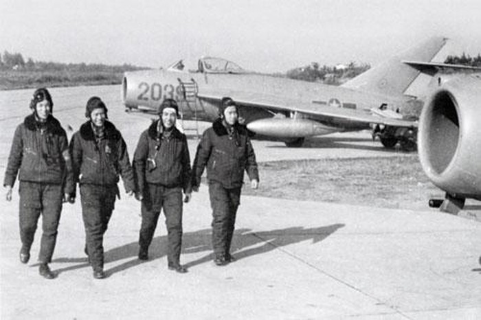 Ban linh phi cong Viet Nam bien yeu diem cua MiG-17 thanh vu khi loi hai-Hinh-6