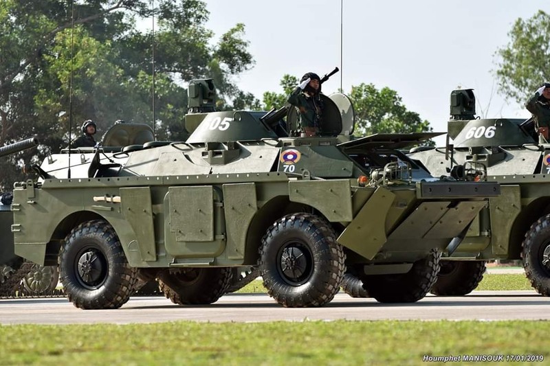 Xe thiet giap BRDM-2M qua re, Viet Nam nen can nhac nang cap-Hinh-5