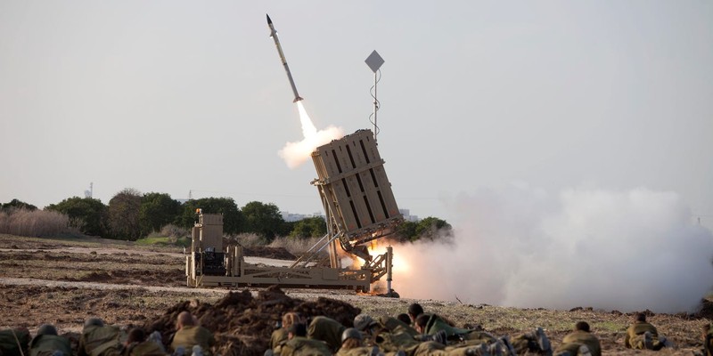 Nga tom duoc ten lua Iron Dome dem ve nghien cuu, Israel coi chung!