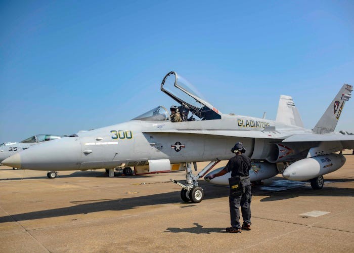 Su-27, F-22... va 10 may bay da thay doi lich su khong chien mai mai-Hinh-13