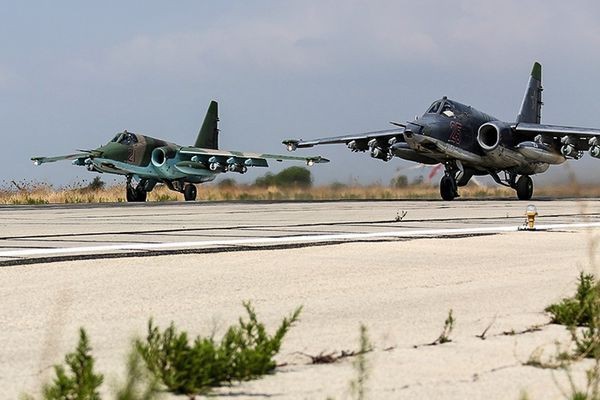 Su-25 san sang doi bom neu luc luong quan canh Nga bi tan cong-Hinh-7